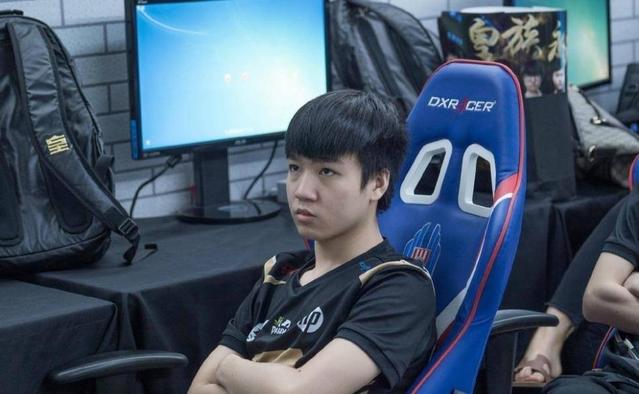 GEN绝杀FNC，Uzi成为全场焦点全球总决赛2:1（洛杉矶）